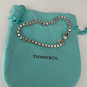 Tiffany’s & Co Venetian Box Chain bracelet